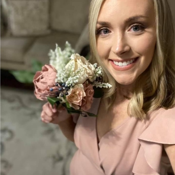 Blush pink Amazon dress. Size small. Worn once. Perfect for a wedding guest. - Picture 3 of 3